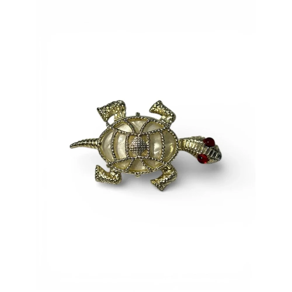 Vintage Gold Tone Red Eye‎ White Shell Turtle Tortoise Cute Brooch Pin